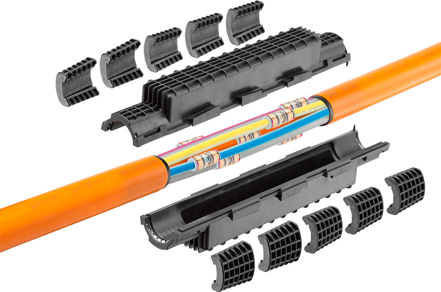 Manchon pour raccords de tuyaux SRV-M avec raccord de tuyaux SRV-G et manchons à double emboîtement.