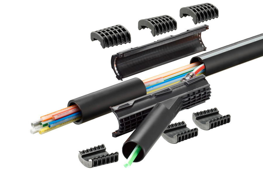 Kit de dérivation HRMA pour faire dériver un micro-tube à partir d'un fourreau.